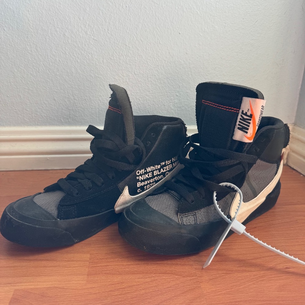 Authentic Nike Off-White Blazers (US Women 6 or Men 4)